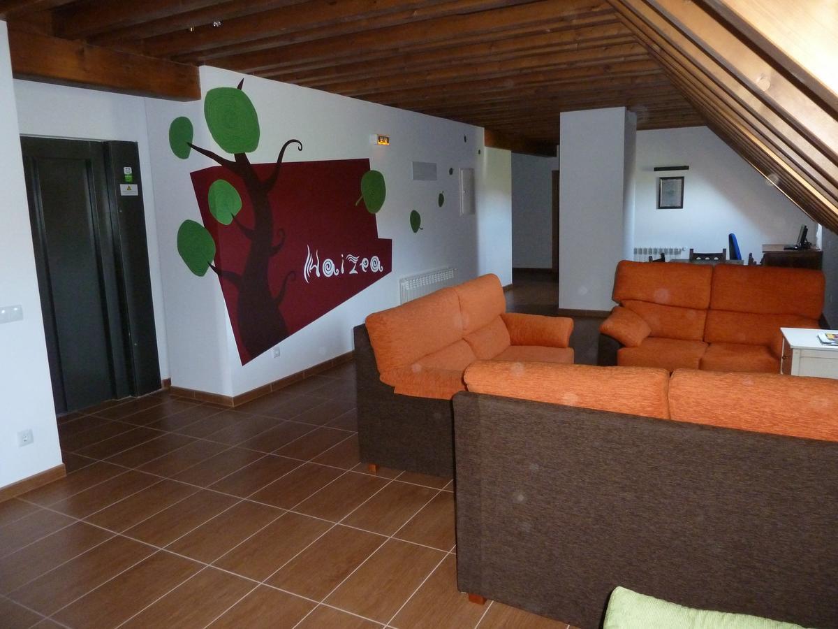 Albergue Haizea Pamplona Exterior photo